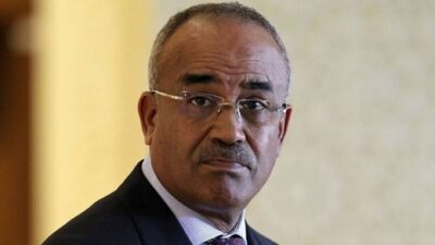 الجزائر تسجن رئيس وزرائها الأسبق بعد إدانته في قضية فساد