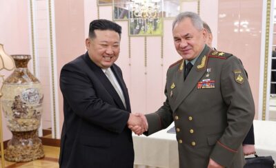 زعيم كوريا الشمالية يلتقي وزير الدفاع الروسي