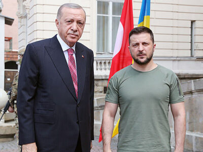 “زيلينسكي” يزور تركيا ويتباحث مع “أردوغان”