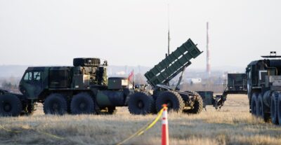 ألمانيا تسلم أوكرانيا بطاريتي صواريخ “باتريوت” إضافيتين