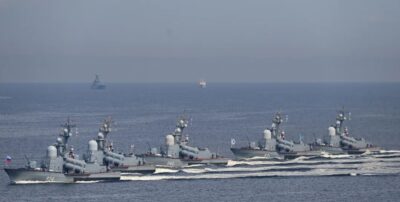 روسيا تطلق مناورات حربية في “بحيرة الناتو”