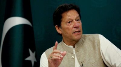 عمران خان: الجيش الباكستاني “يخشى إجراء انتخابات”