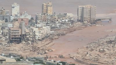 وفاة 145 مصريًّا في فيضانات ليبيا