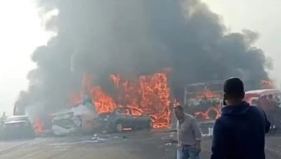 تصادم واحتراق.. حادث مروّع يودي بحياة 28 شخصاً وإصابة 60 آخرين في مصر