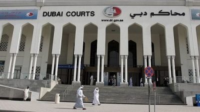 دبي.. عربي يتورط في شهادة زور أمام المحكمة لأغرب سبب
