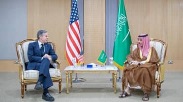 لقاء ثنائي يجمع وزير الخارجية بنظيره الأمريكي على هامش الاجتماع العربي