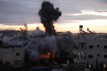 توقف عمليات الهلال الأحمر الفلسطيني في غزة عن العمل لليوم الخامس
