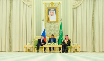 ولي العهد مستقبلًا الرئيس الروسي: «نورت الرياض»