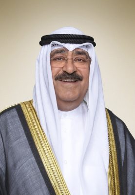 أمير الكويت يصدر مرسوماً بتشكيل وزارة جديدة تضم 13 وزيراً