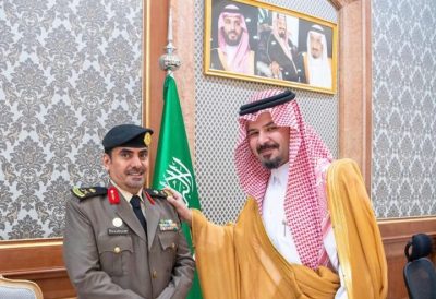 الأمير سلمان بن سلطان يقلّد اللواء أديهم رتبته الجديدة