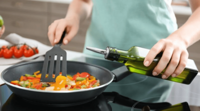 وزارة الصحة: 4 خطوات لطهي الطعام بطريقة صحية
