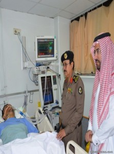 مدير شرطة الباحة يزور الجندي “الشمراني” المنوم في مستشفى الملك فهد