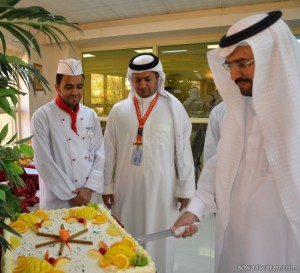 مستشفى الملك فهد بالباحة يقيم حفل معايده لمنسوبيه