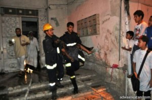 وفاة “امرأة” وإصابة أحد أفراد الدفاع المدني في حادث حريق بـ”عمارة سكنية” في مكة المكرمة