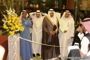 العمري يٌدشّن أول مركز سياحي متكامل على مستوى المملكة بـ”جدة”