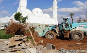 أزالة حديقة مسجد قباء لتهيئتها مقرا لأمانة العاصمة الثقافية الاسلامية بالمدينة