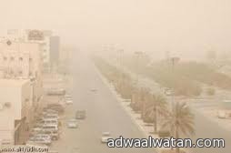 الطقس : رياح سطحية تحد من مدى الرؤية الافقية على مناطق الرياض وحائل