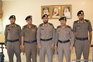 مدير “مدني جدة” يقلد عدداً من الضباط رتبهم الجديدة‎