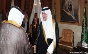 “أمير تبوك”يستقبل المعزين في وفاة الأمير عبدالله بن عبدالعزيز بن مساعد