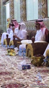 نائب أمير حائل يزور الشيخ متعب بن براك في منزله بمراغان