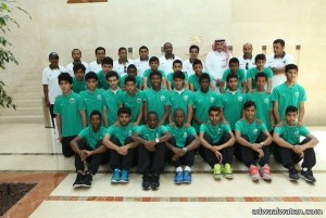 “الصالح” يقيم حفل غداء على شرف المنتخب السعودي لكرة القدم للناشئين