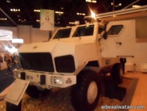 السعودية تعرض العربة العسكرية “طويق” في معرض أيدكس 2013