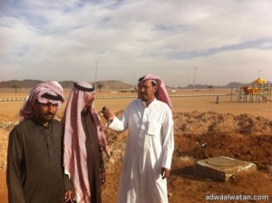 تراكم الصخور والنفايات في ارجاء اسكان الملك عبد الله التنموي بالغزالة يؤرق المواطنين