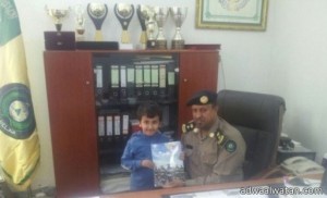 طفل يتيم يفاجئ  ناطق مدني الباحة طالباً أن يكون قائداً  في الدفاع المدني